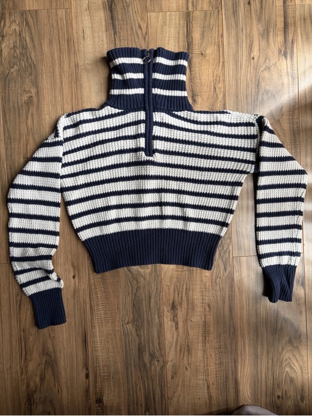 Sage + Stone Juniors Cropped Half Zip Striped Sweater Size M